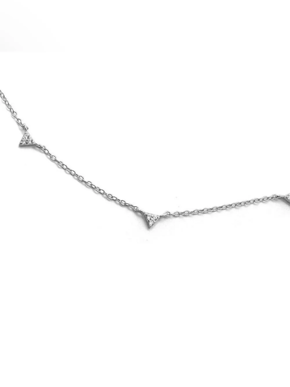 14 karat white gold natural diamond necklace
